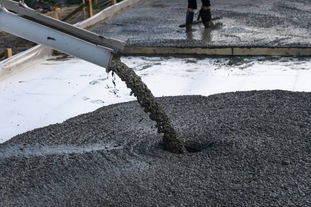 Best Concrete Driveway Installation in Doniphan, MO